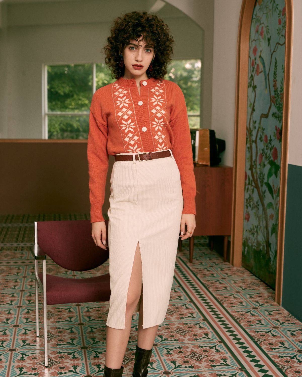 skirts-the-solid-side-slit-skirt-38467386212565_199d4ae6-894f-425b-a839-2737772db34c